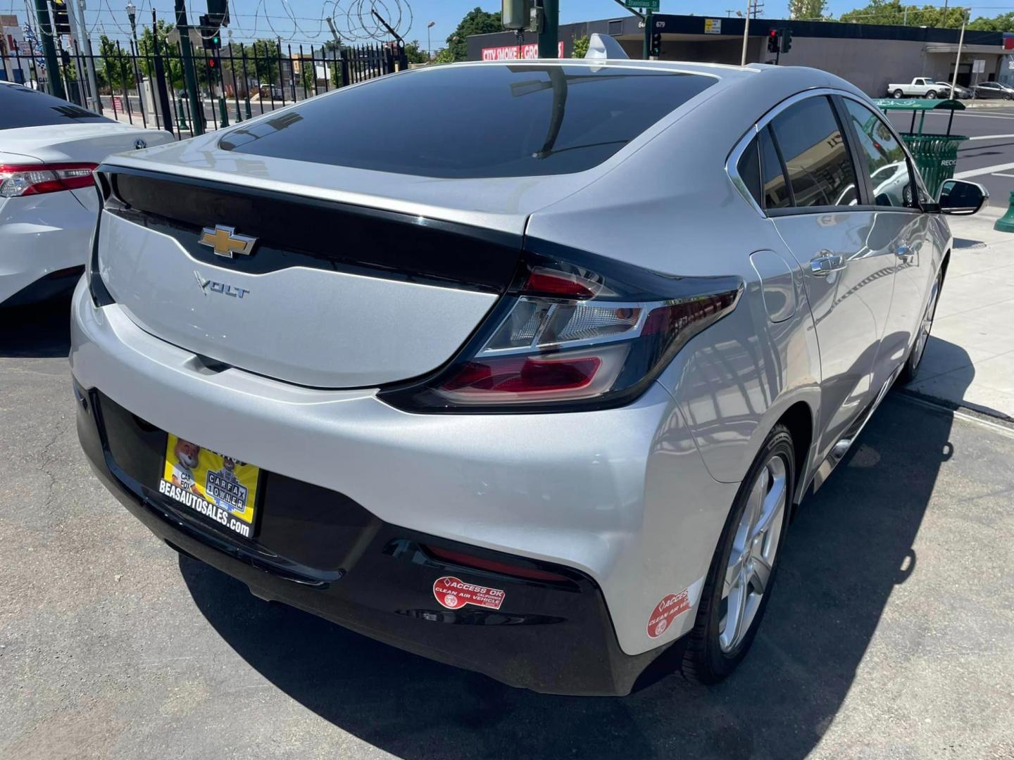 2018 SILVER /BLACK Chevrolet Volt LT (1G1RC6S57JU) with an 1.5L L4 DOHC 16V engine, CVT transmission, located at 744 E Miner Ave, Stockton, CA, 95202, (209) 944-5770, 37.956863, -121.282082 - Photo#12